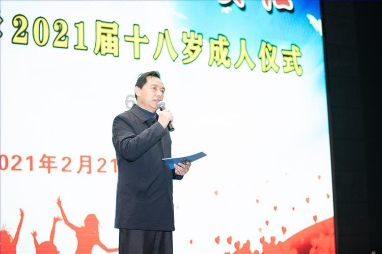 人民的代表丨刘万云：羊峰山下的“果王”，群众心中的代表